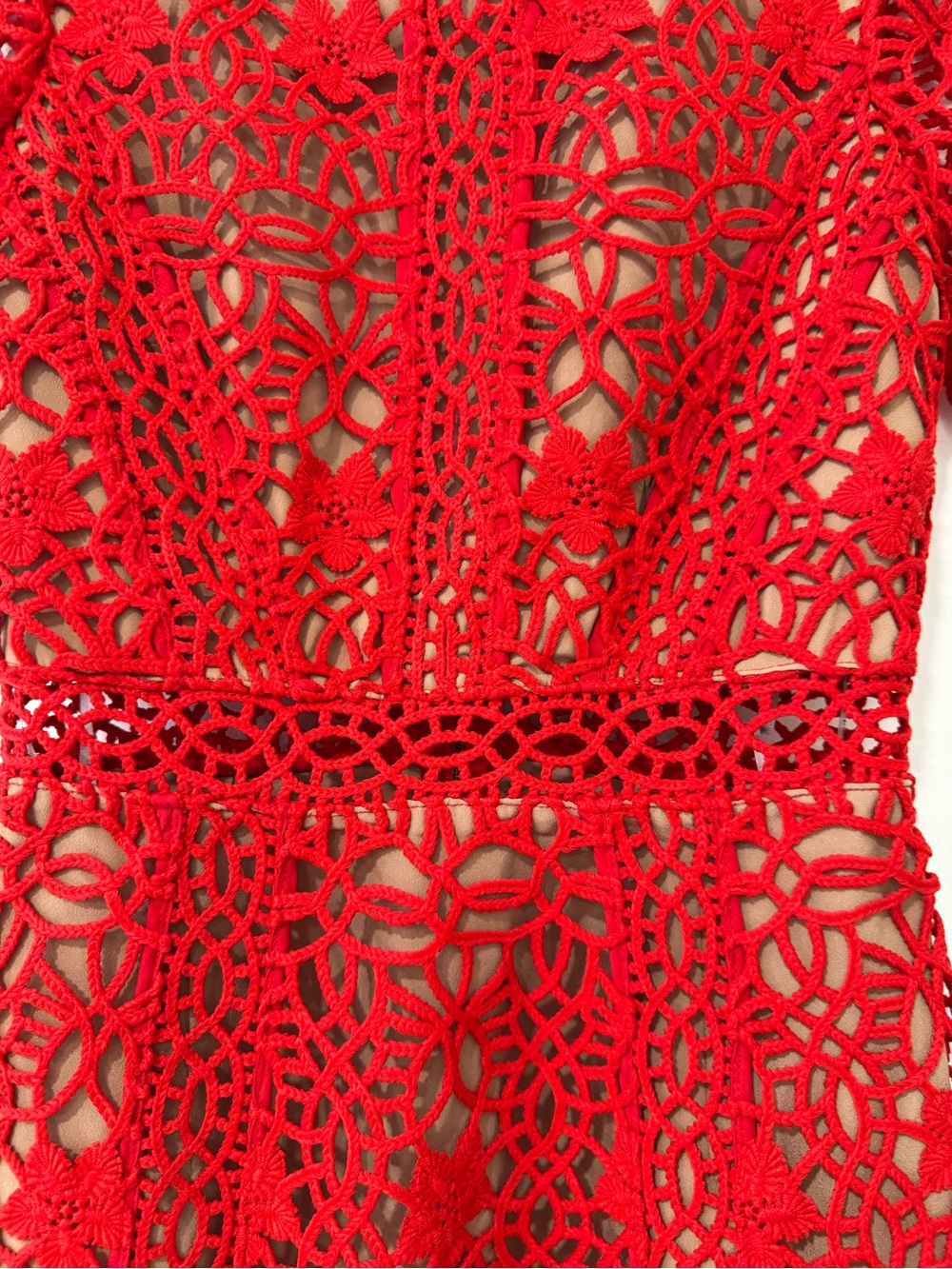Self-Portrait
Guipure Lace Round-Neck Midi Dress - Picture 7 of 16